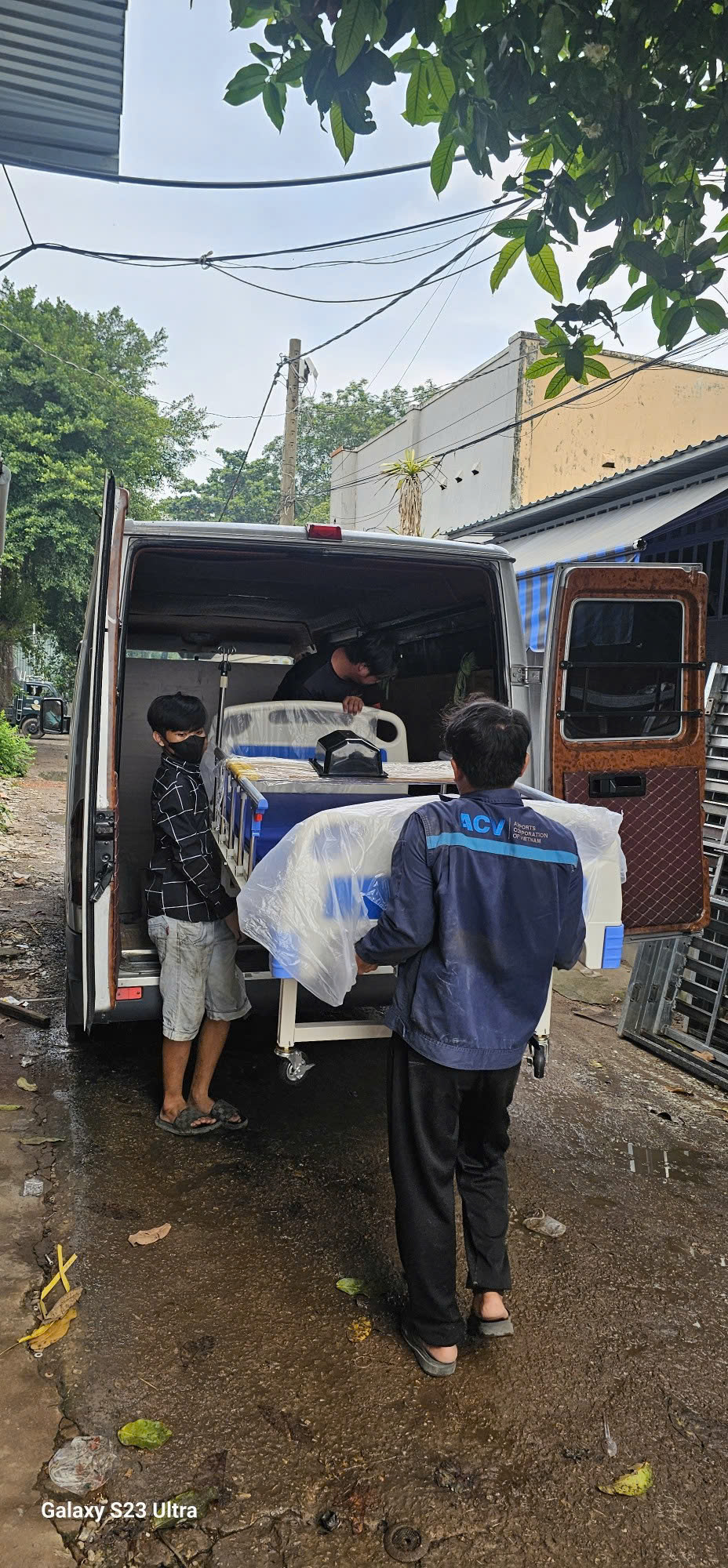 giường y tế hiện đại
