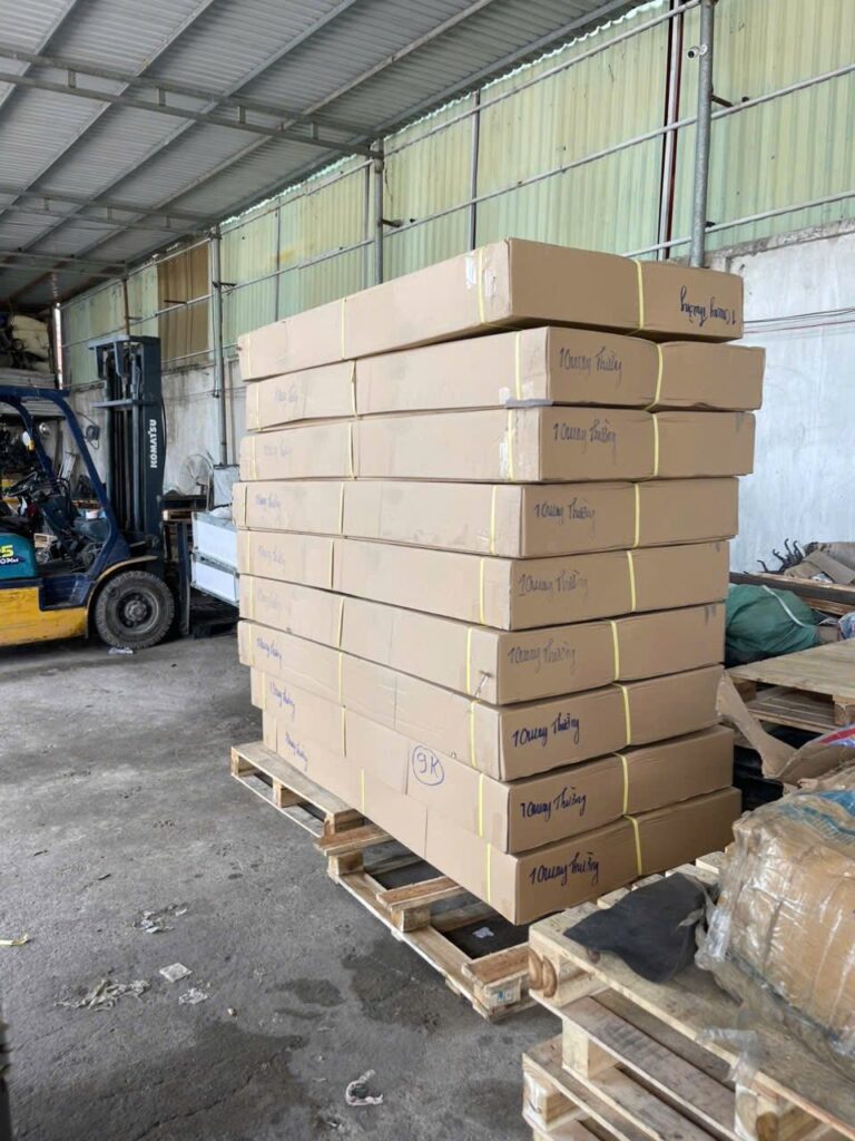 Giường y tế đóng thùng
