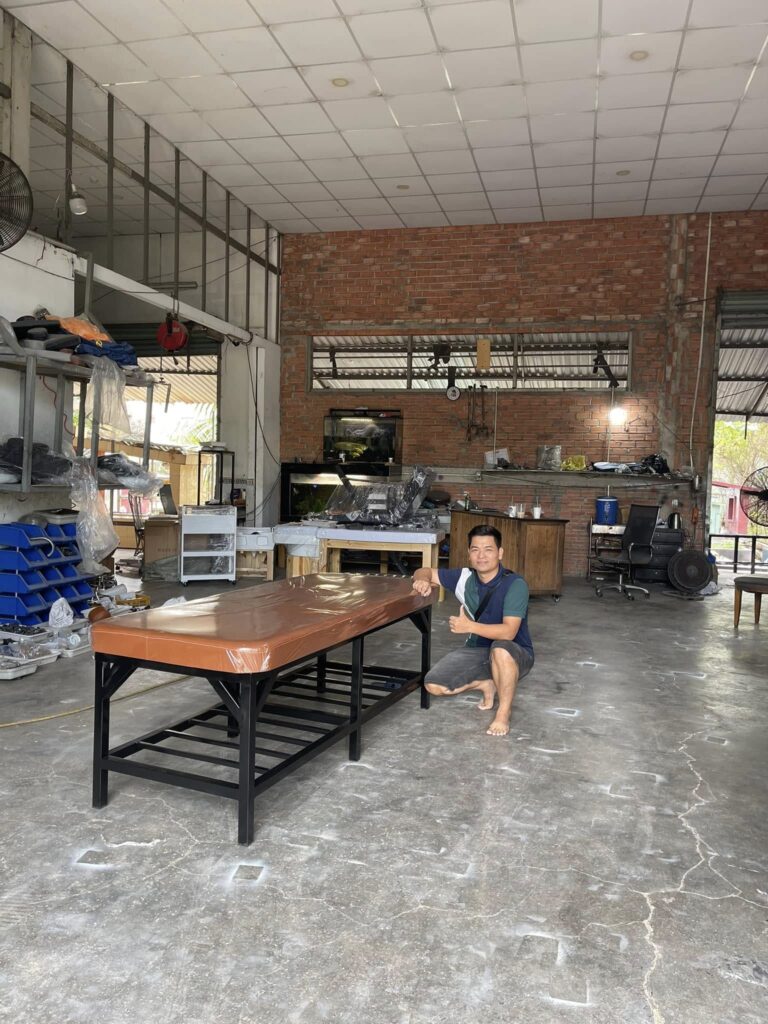 giường massage chân sắt