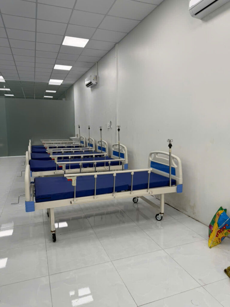 Giường chăm sóc bệnh nhân
