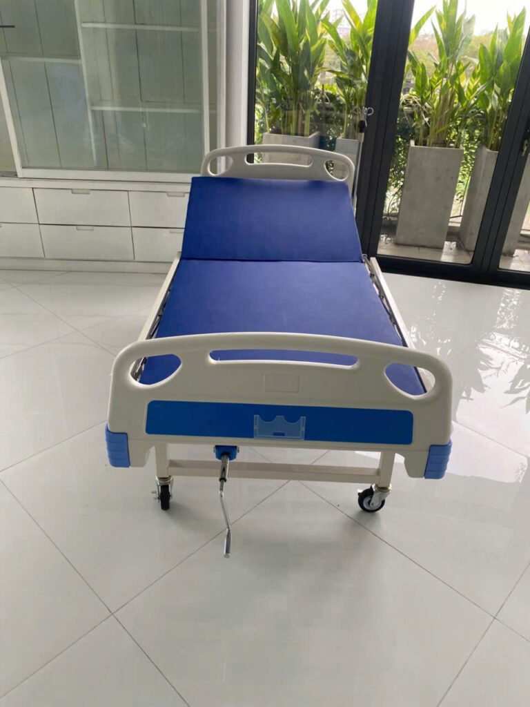 Giường y tế 1 tay quay vận chuyển tận nơi