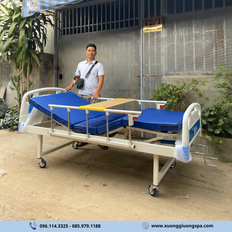 Giường y tế 2 tay quay giá rẻ tại xưởng